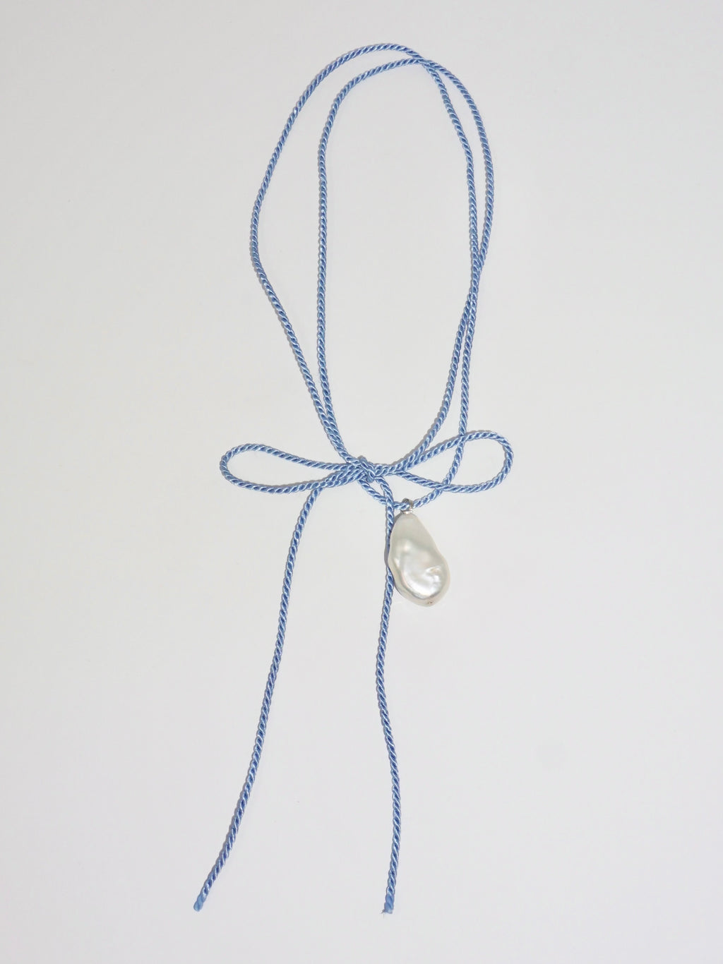 Tie Pearl Necklace