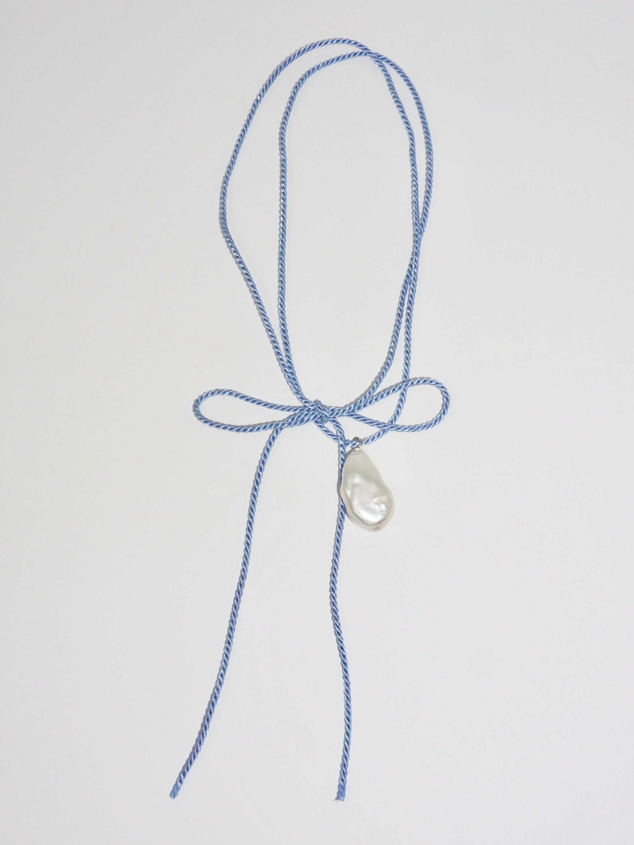 Tie Pearl Necklace